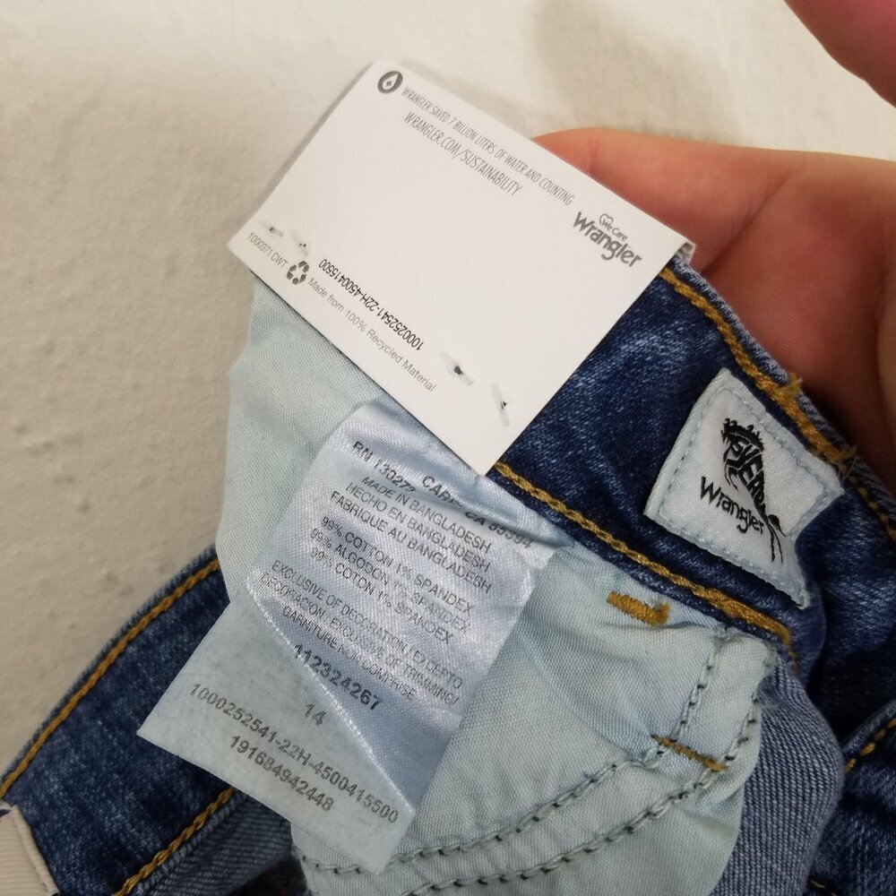 NWT Wrangler High Rise True Straight Crop Distressed Jeans Stretch Size 14/32 - Picture 7 of 7